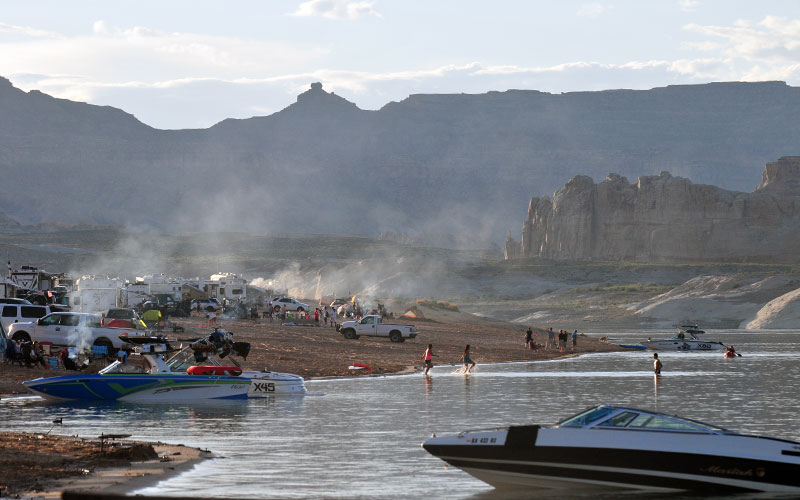 Lone Rock beach Camping