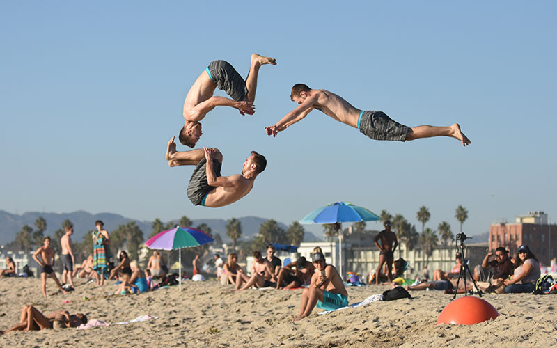 Venice beach acrobats